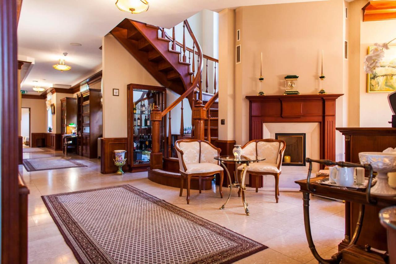 Tb Palace Hotel & Spa Jurmala Bagian luar foto
